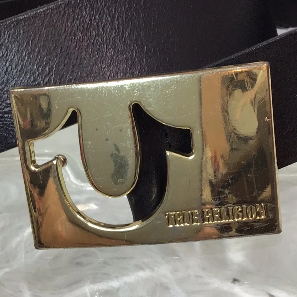 True Religion Black leather Belt with Gold Horseshoe Logo Buckle